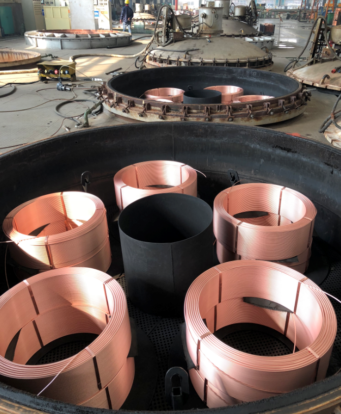 銅管生產(chǎn)現場(chǎng)-真空退火爐