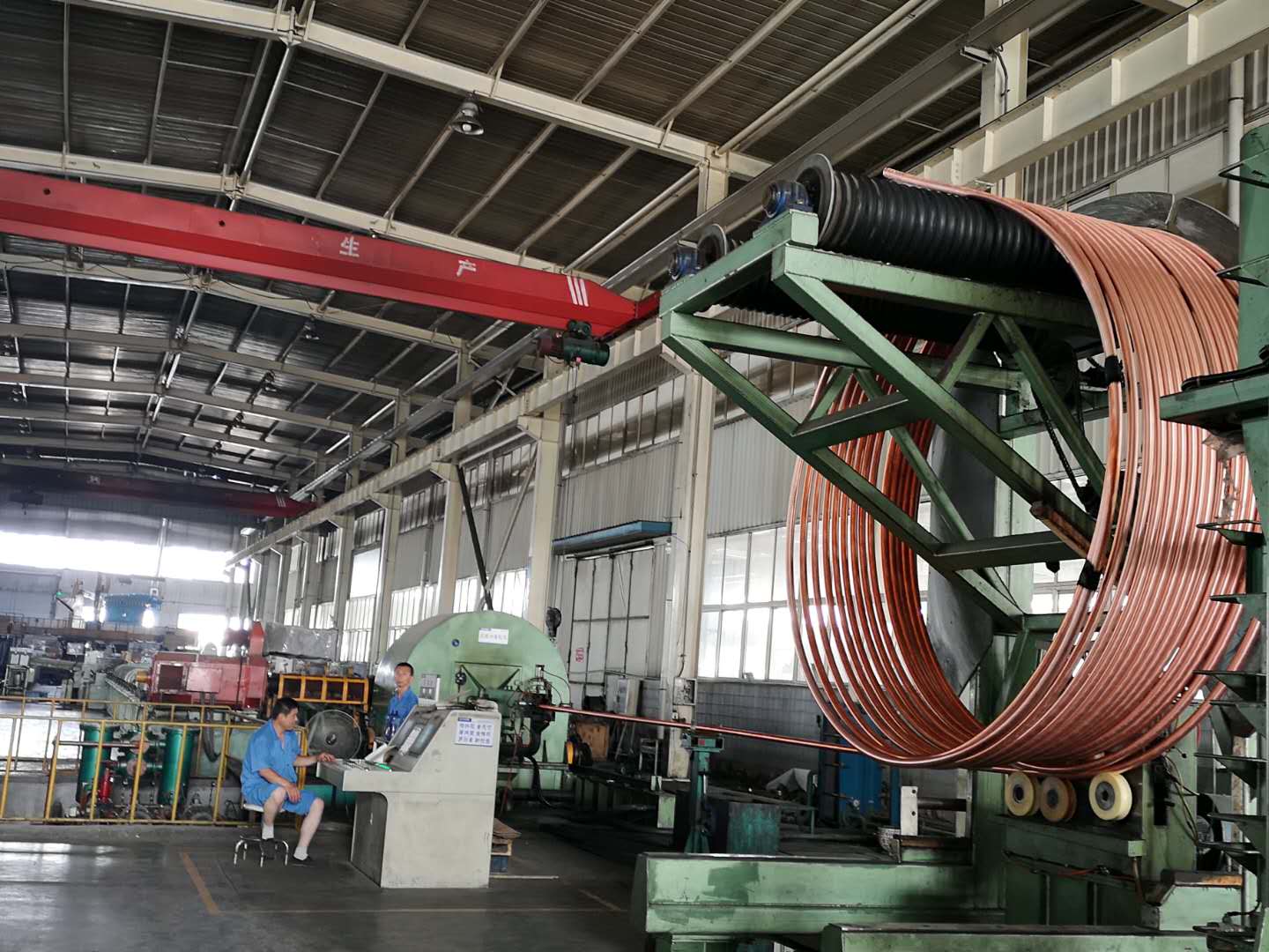 銅管生產(chǎn)現場(chǎng)-連鑄連軋機